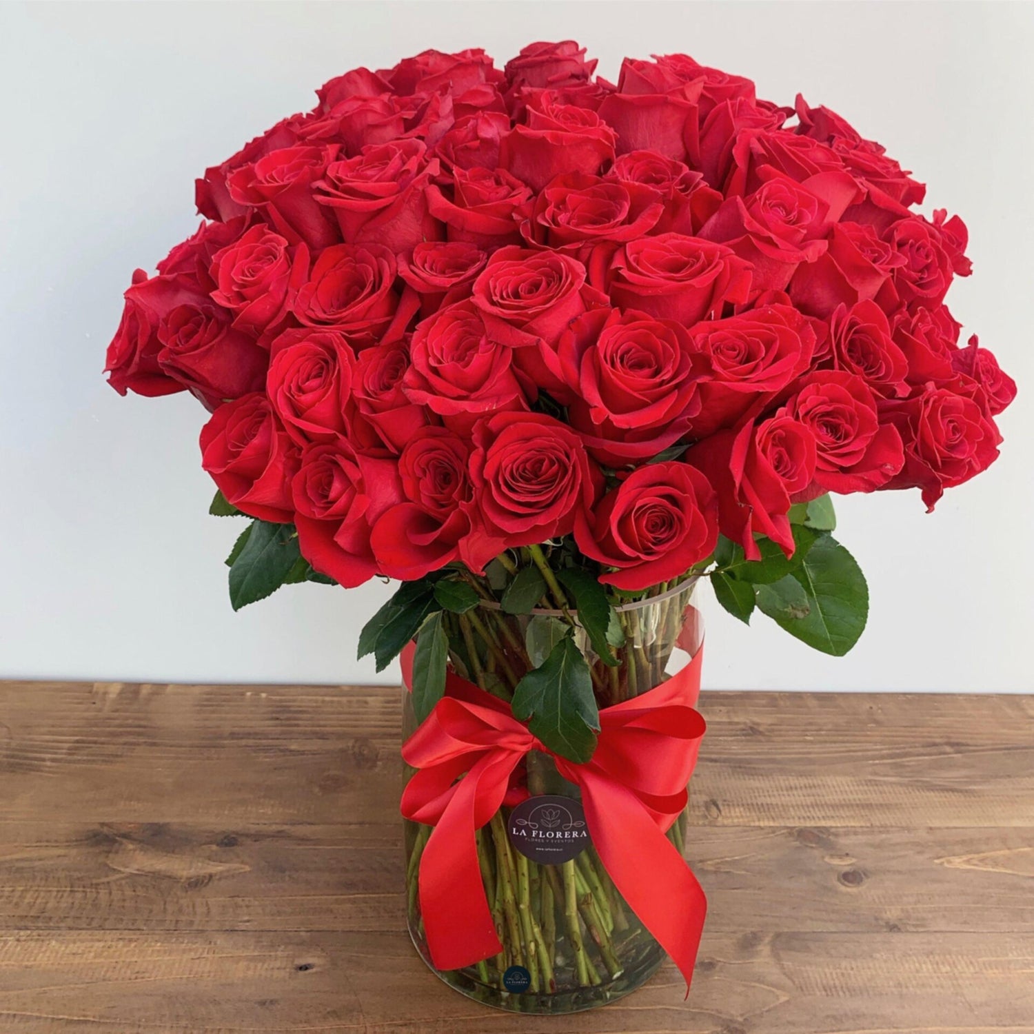 FLORERO 50 ROSAS ROJAS