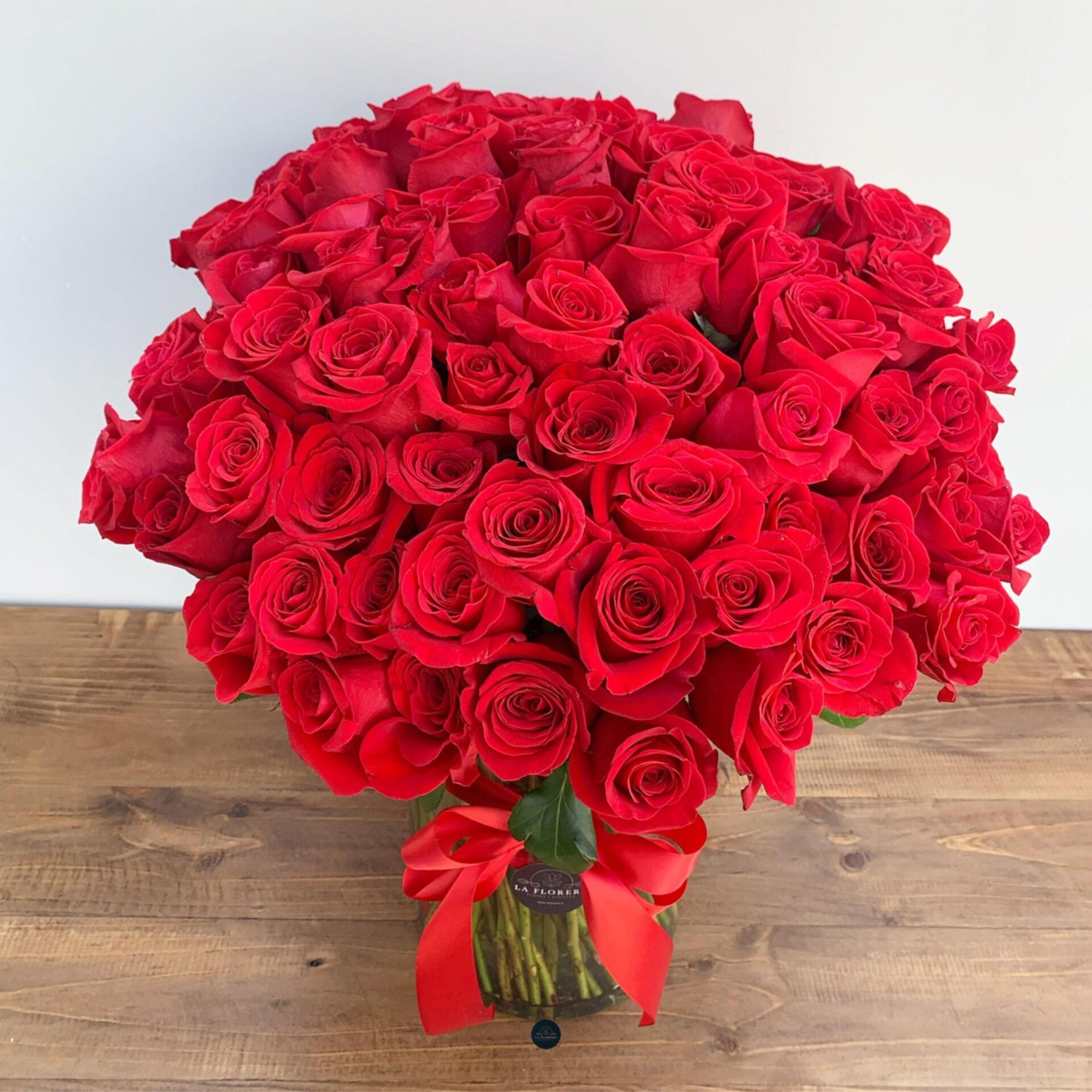 FLORERO 50 ROSAS ROJAS