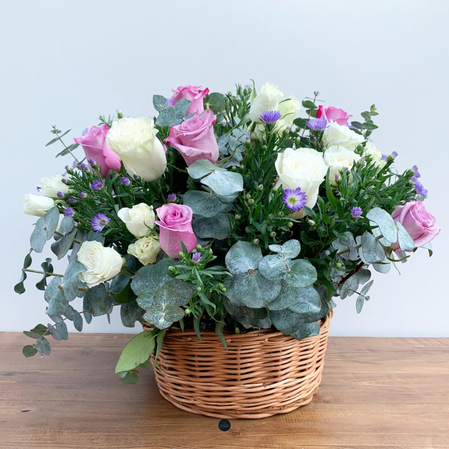 CANASTO DE FLORES LILA