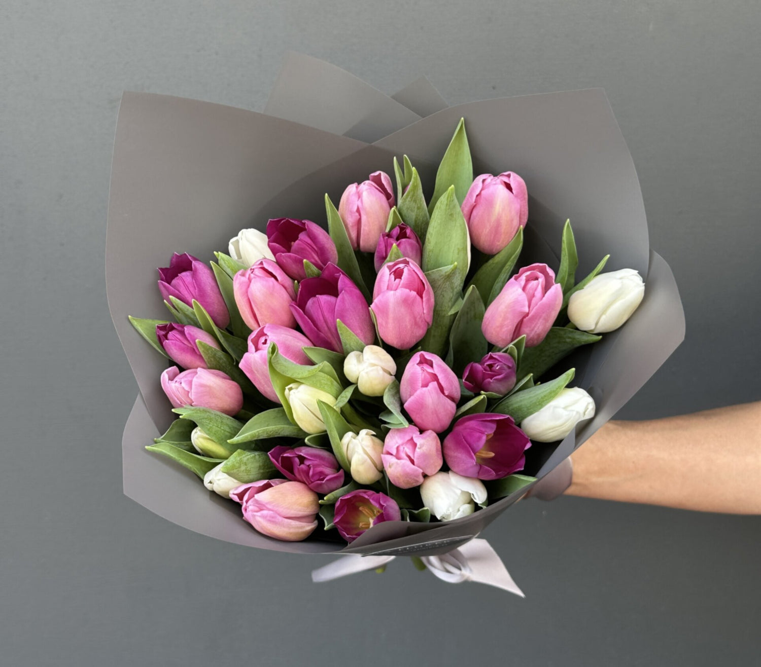 RAMO TULIPANES ROSADO, MORADOS Y BLANCO 40 VARAS